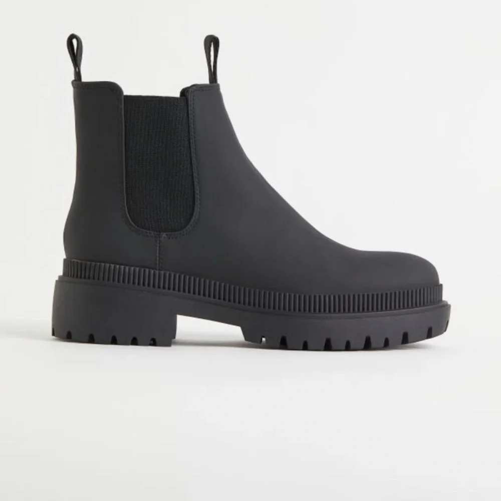 Chelsea boot - Picture 2 of 3